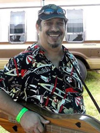 Ehukai Teves will be part of the faculty at Folk College 2016